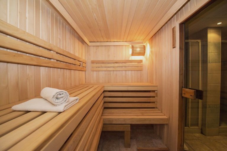 choisir-entre-un-sauna-infrarouge-et-un-sauna-traditionnel-31039-1200-800